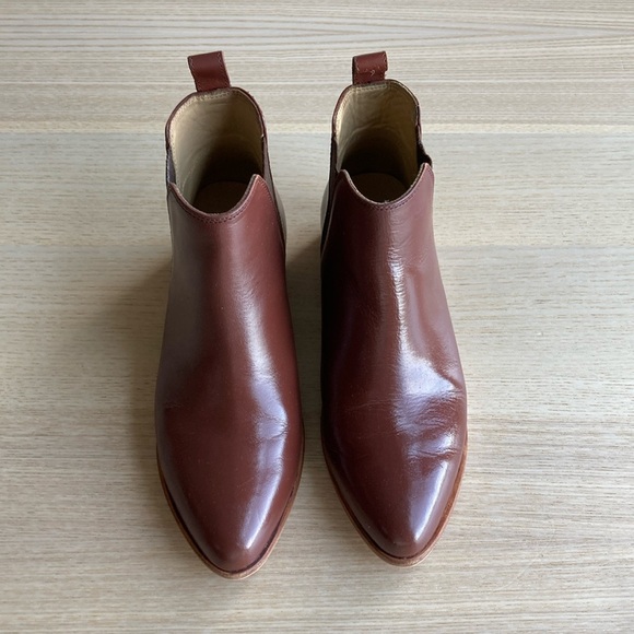 Nisolo Everyday Chelsea Boot (6) - Picture 2 of 5